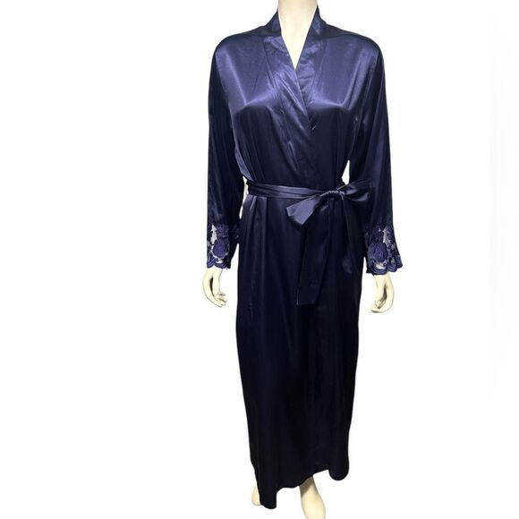 Natori Classics Navy Blue Satin Robe with Pockets Embroidered Cuffs Size Medium - Picture 3 of 12